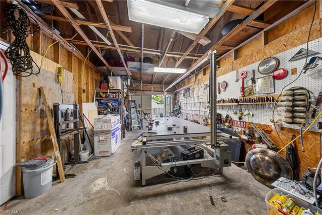 3871 White BLVD, Naples, FL 34117