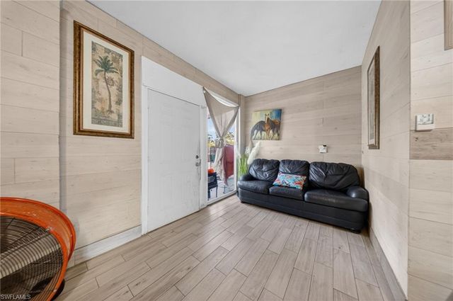 3871 White BLVD, Naples, FL 34117