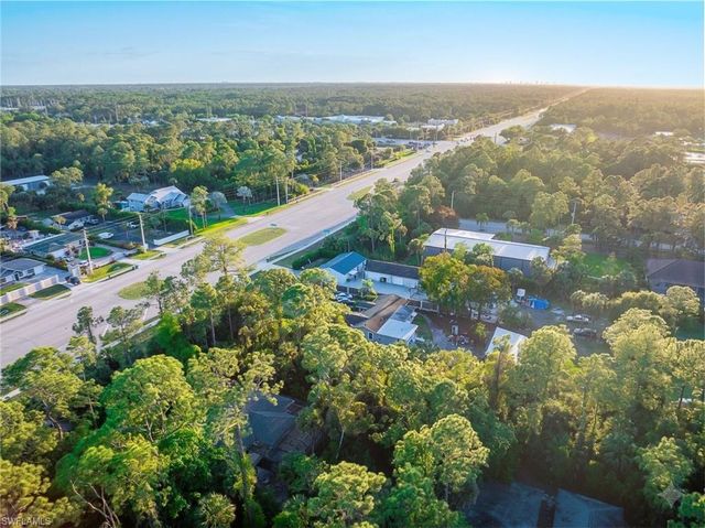 3871 White BLVD, Naples, FL 34117