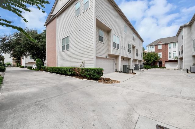 716 Hartman Street, Houston, TX 77007