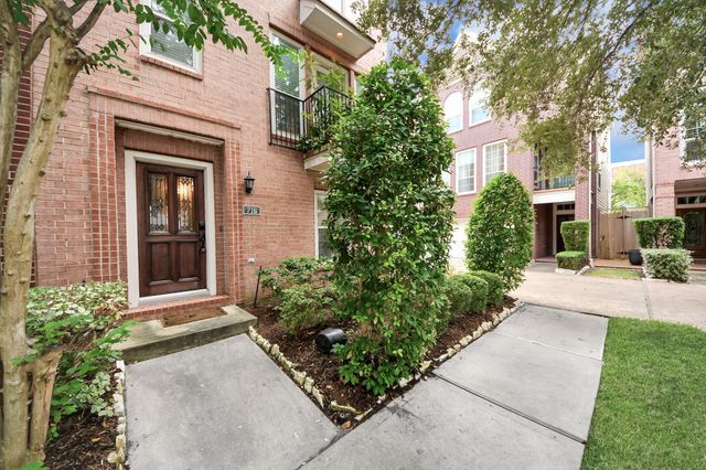 716 Hartman Street, Houston, TX 77007
