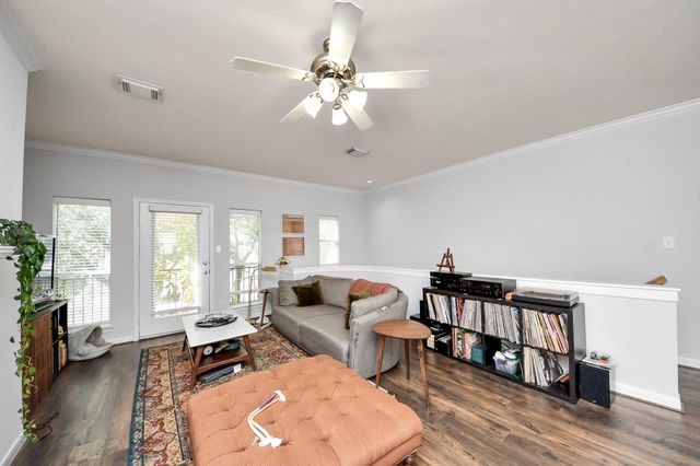 716 Hartman Street, Houston, TX 77007