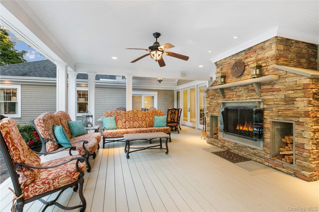 3 Salt Hay Way, Smithtown, NY 11787
