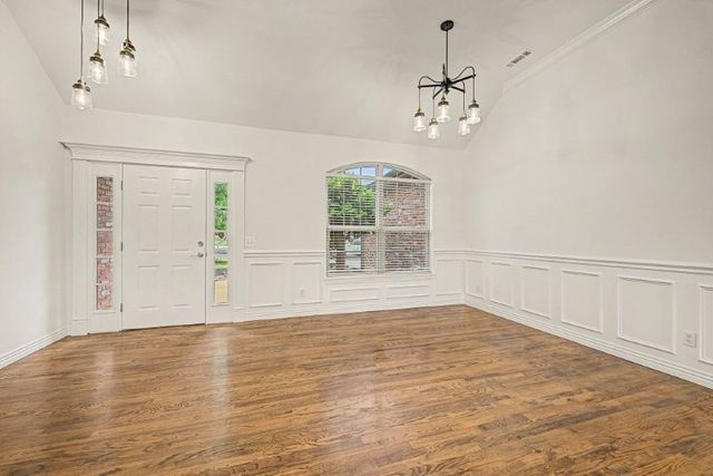 3903 SW Sycamore Street, Bentonville, AR 72713