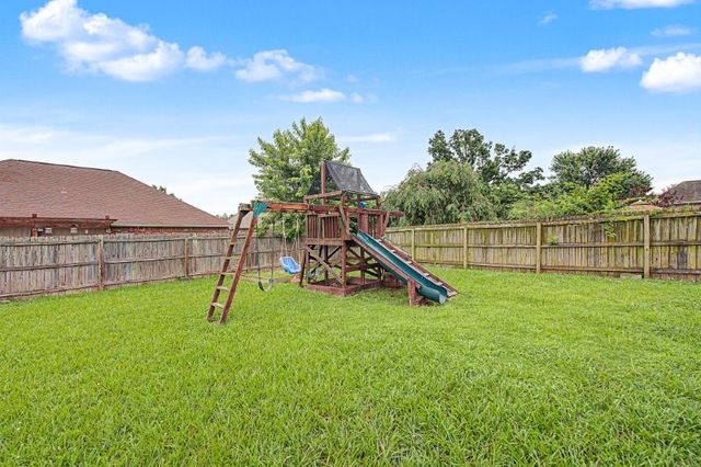 3903 SW Sycamore Street, Bentonville, AR 72713