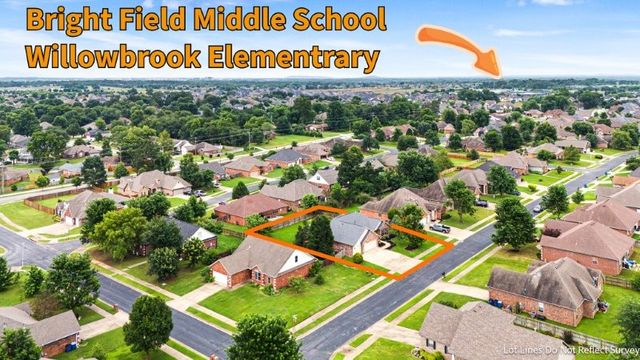 3903 SW Sycamore Street, Bentonville, AR 72713