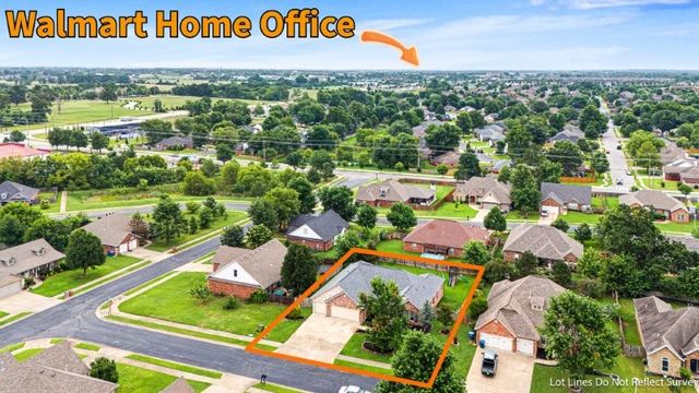 3903 SW Sycamore Street, Bentonville, AR 72713