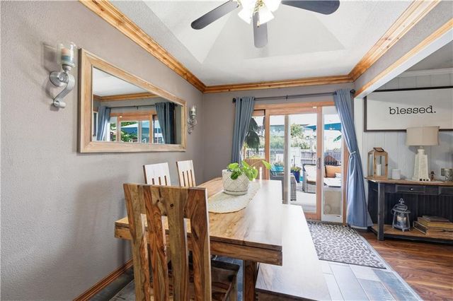 914 Gregory Street, Peculiar, MO 64078