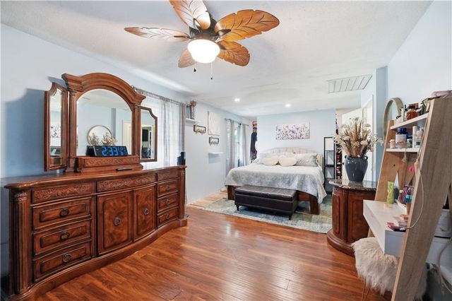 914 Gregory Street, Peculiar, MO 64078