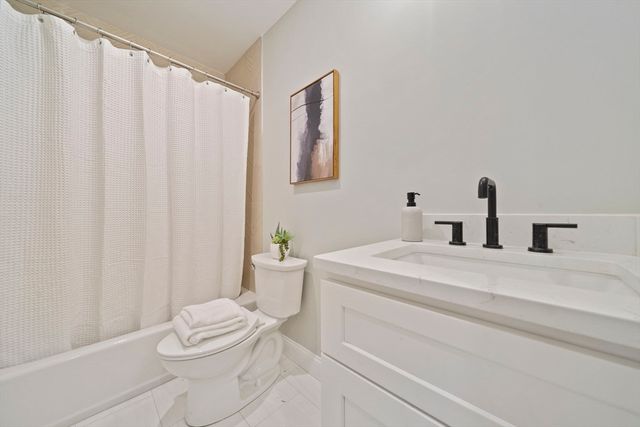 52 Bellevue St 2, Boston, MA 02125