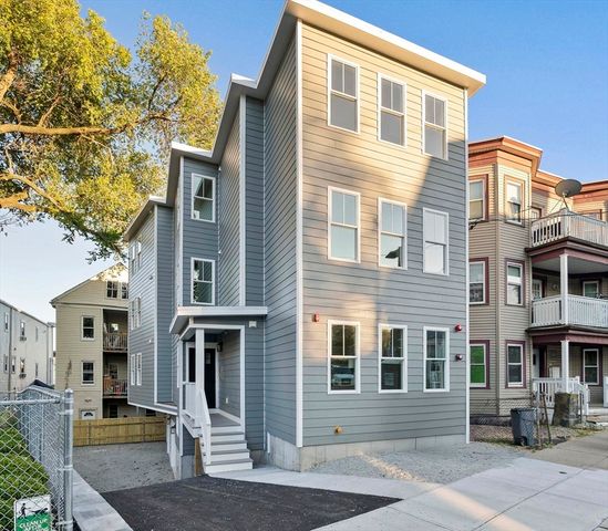52 Bellevue St 2, Boston, MA 02125