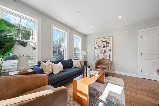 52 Bellevue St 2, Boston, MA 02125
