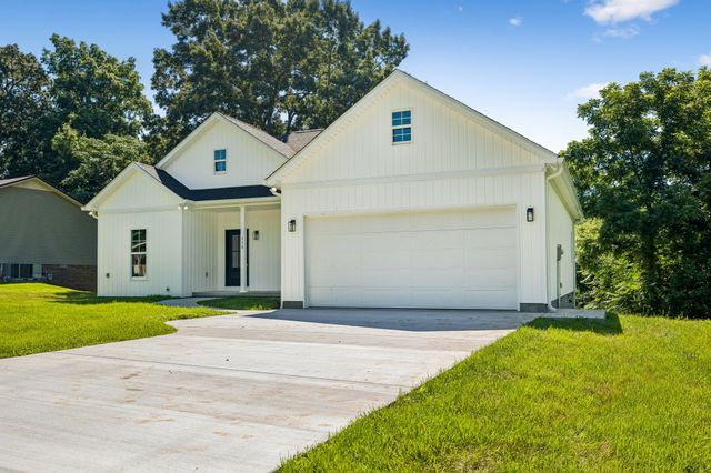 112 Rogers Ave, Winchester, TN 37398