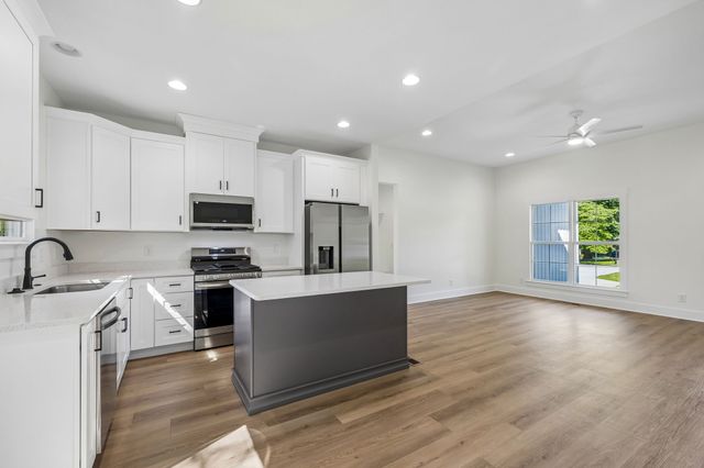 112 Rogers Ave, Winchester, TN 37398