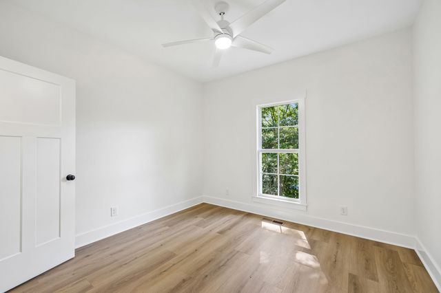 112 Rogers Ave, Winchester, TN 37398