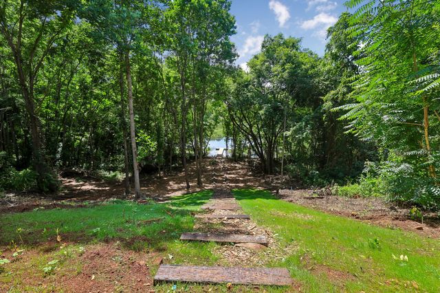 112 Rogers Ave, Winchester, TN 37398