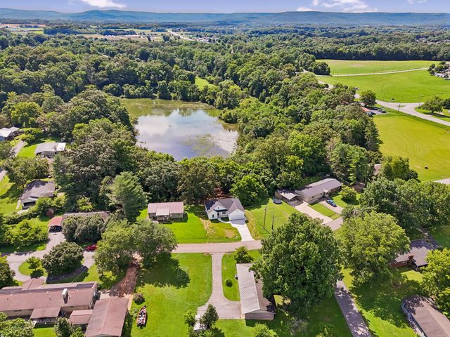 112 Rogers Ave, Winchester, TN 37398