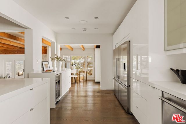 7715 Henefer Avenue, Los Angeles, CA 90045