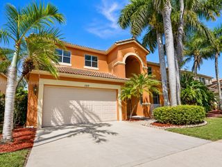 1319 Croton Ct, Weston, FL 33327
