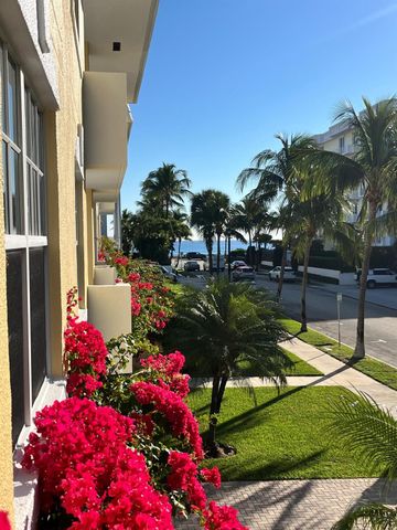127 Peruvian Avenue 202, Palm Beach, FL 33480