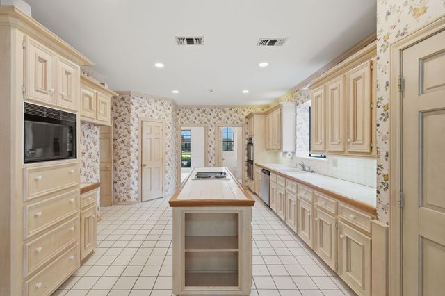 5202 Marble Gate Lane, Houston, TX 77069