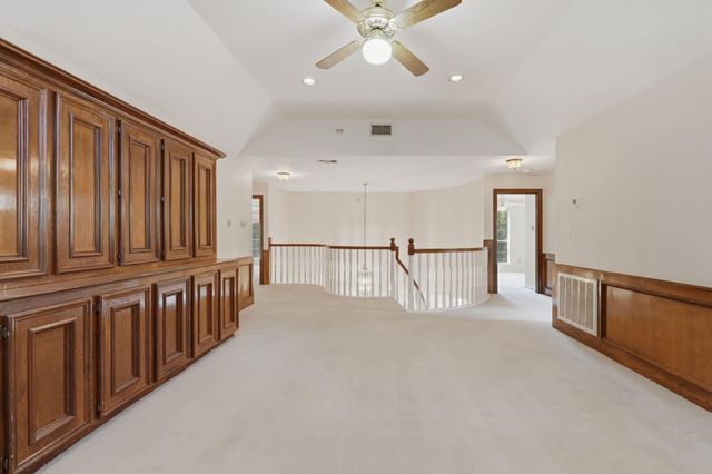 5202 Marble Gate Lane, Houston, TX 77069