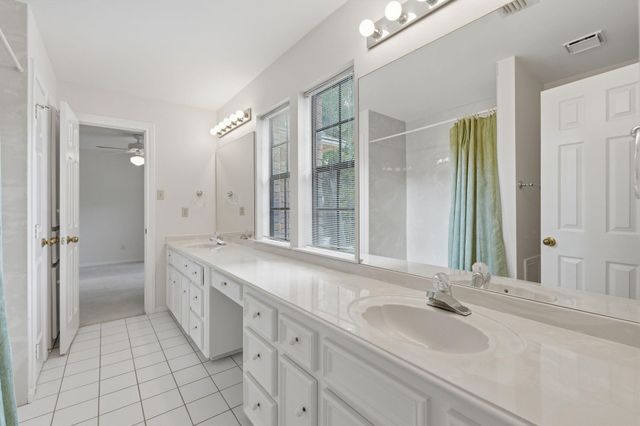 5202 Marble Gate Lane, Houston, TX 77069
