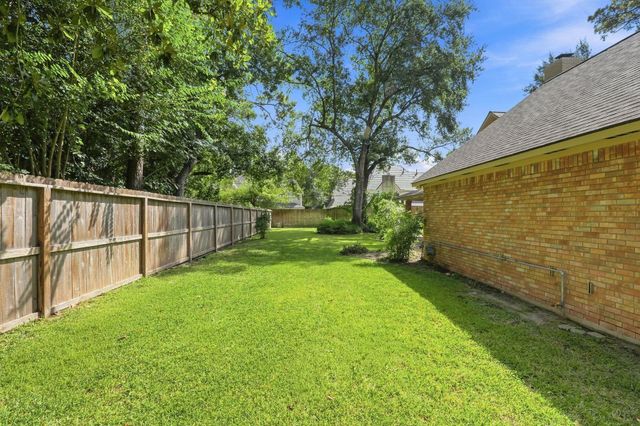 5202 Marble Gate Lane, Houston, TX 77069
