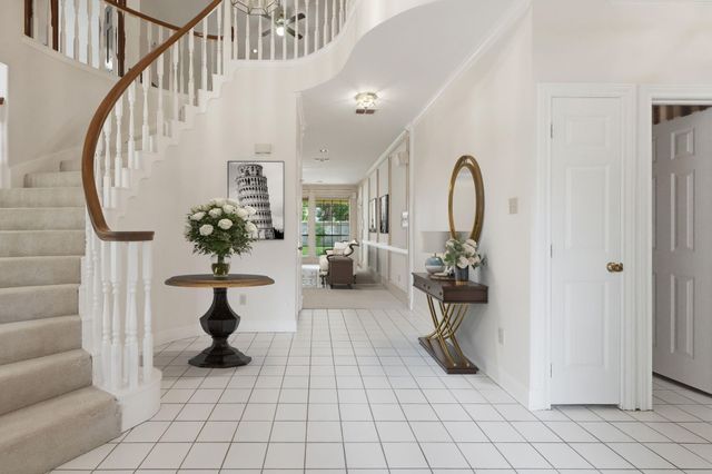 5202 Marble Gate Lane, Houston, TX 77069