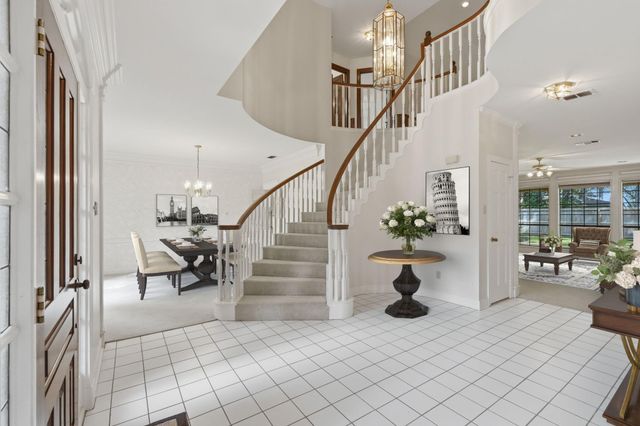 5202 Marble Gate Lane, Houston, TX 77069