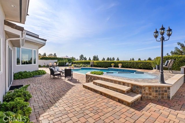 18751 Via San Marco, Irvine, CA 92603