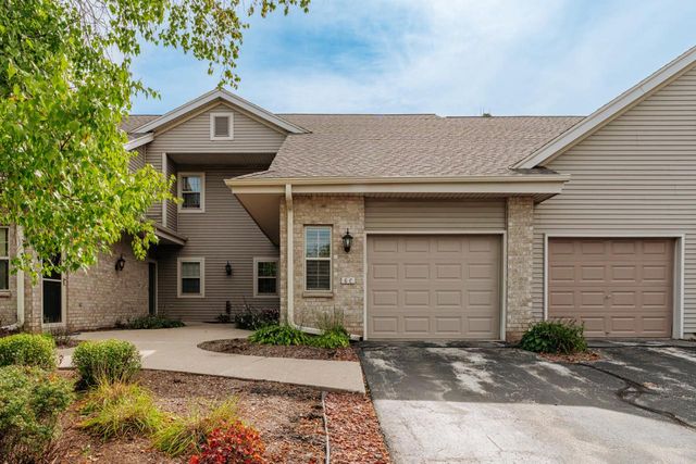 18625 Emerald CIRCLE #G, Brookfield, WI 53045