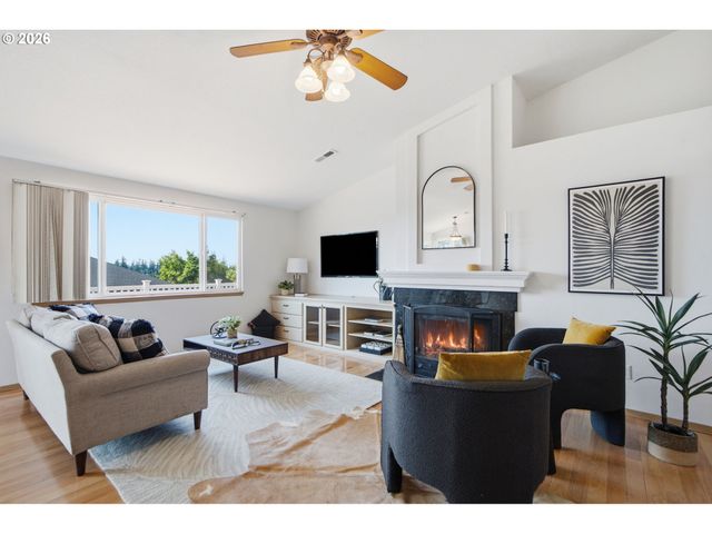 3898 U St, Washougal, WA 98671