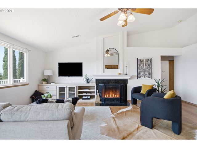 3898 U St, Washougal, WA 98671