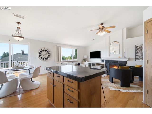 3898 U St, Washougal, WA 98671