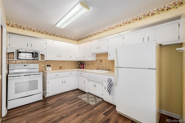 2764 S Irving Street, Denver, CO 80236