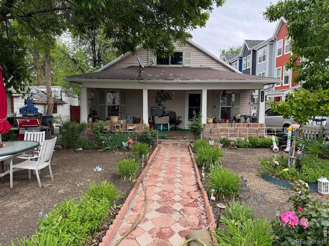 220 Emery Street, Longmont, CO 80501