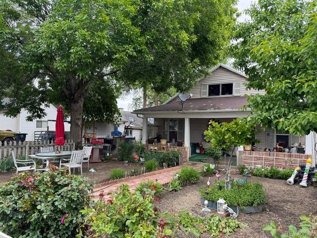 220 Emery Street, Longmont, CO 80501