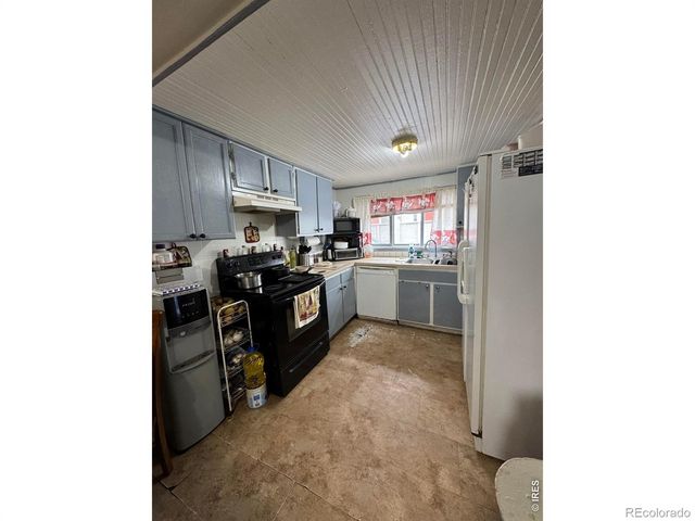 220 Emery Street, Longmont, CO 80501