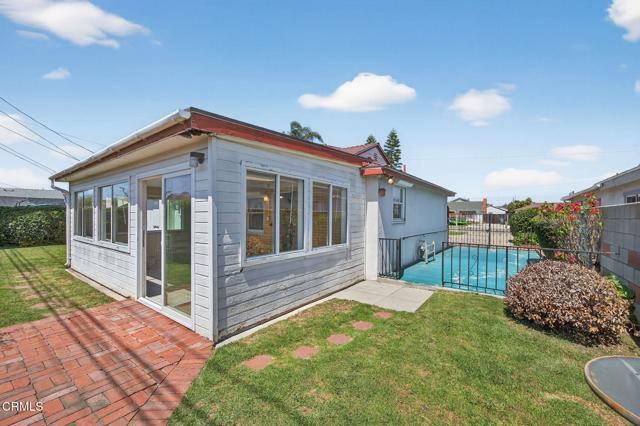 622 E Poplar Street, Oxnard, CA 93033