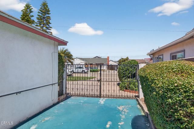 622 E Poplar Street, Oxnard, CA 93033