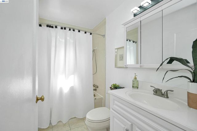 18662 Stanton ave, Castro Valley, CA 94546