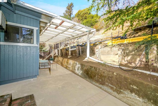 18662 Stanton ave, Castro Valley, CA 94546