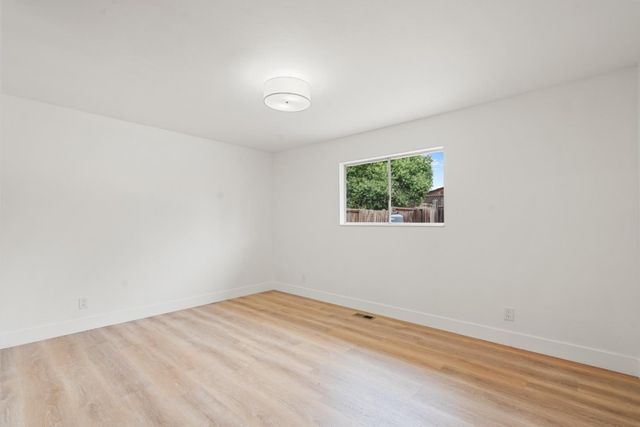 1941 Memorial Drive, Hollister, CA 95023