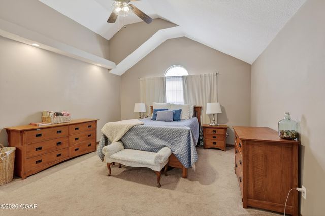 407 Hodge Drive, Carl Junction, MO 64834