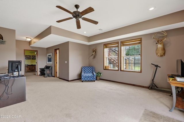 407 Hodge Drive, Carl Junction, MO 64834