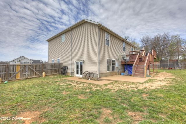 407 Hodge Drive, Carl Junction, MO 64834