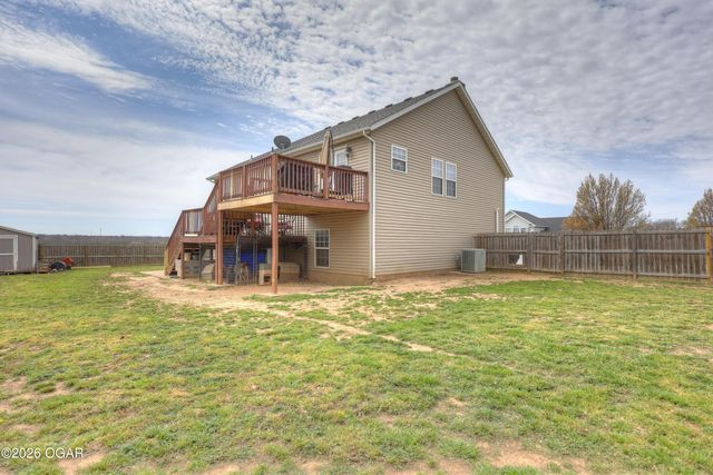 407 Hodge Drive, Carl Junction, MO 64834