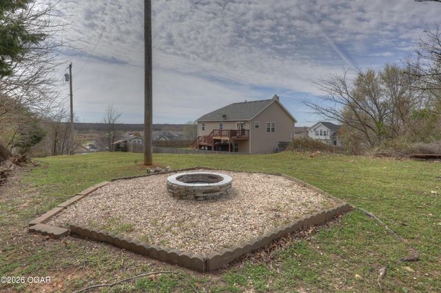 407 Hodge Drive, Carl Junction, MO 64834