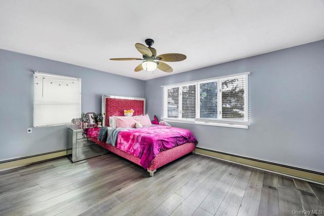 119 Scooter Lane, Hicksville, NY 11801